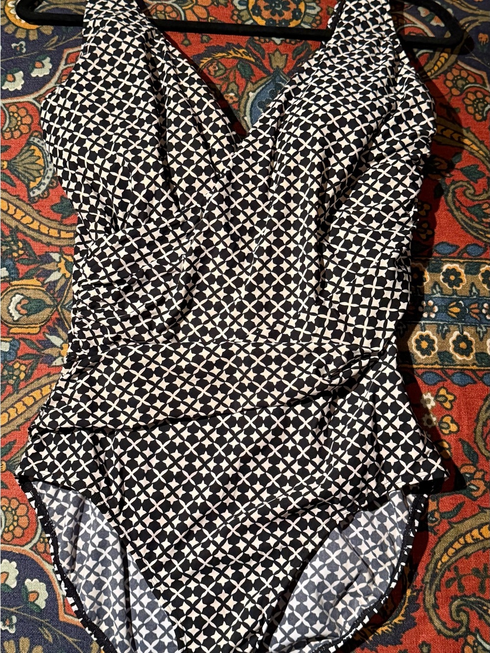 L.L.Bean Black and White Leaf-Print One-Piece Swimsuit - Picture 3 of 6